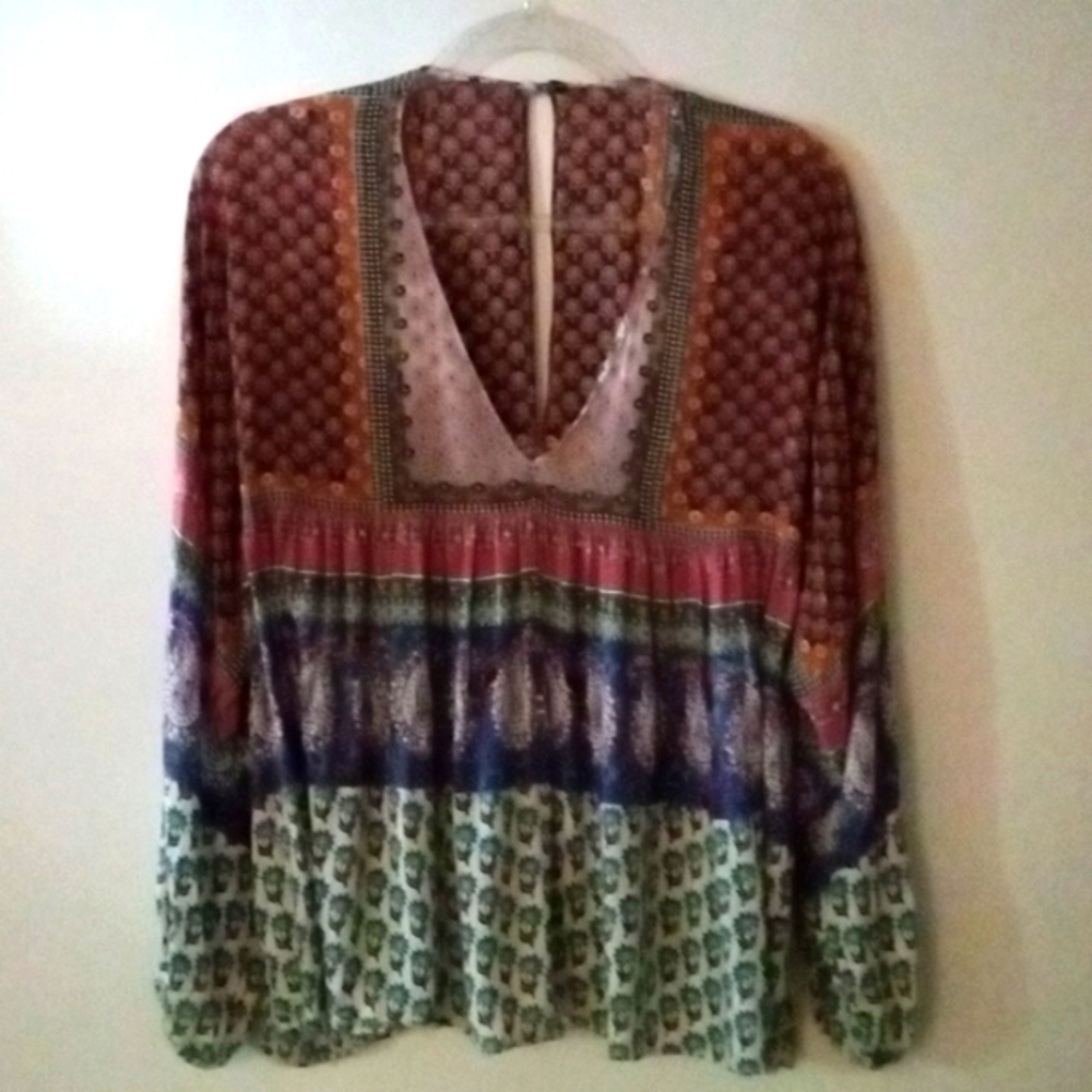 Boho Floral Top with elasticized sleeves